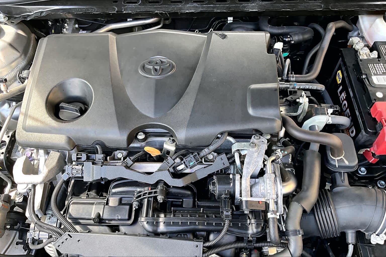Used 2019 Celestial Silver/Midnight Black Metallic Toyota XSE image 33