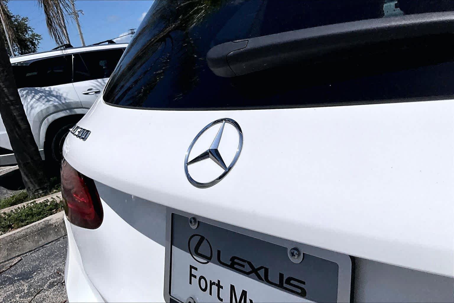 Used 2021 Polar White Mercedes-Benz GLC 300 image 30
