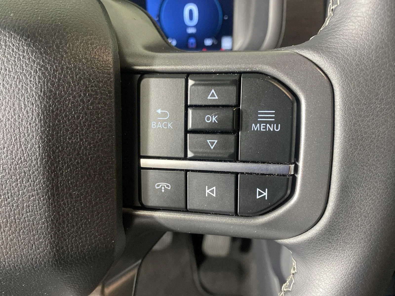 New 2026 Agate Black Metallic Ford XLT image 16