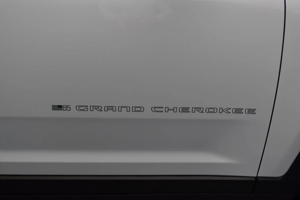 New 2026 Bright White Clearcoat Jeep  image 46