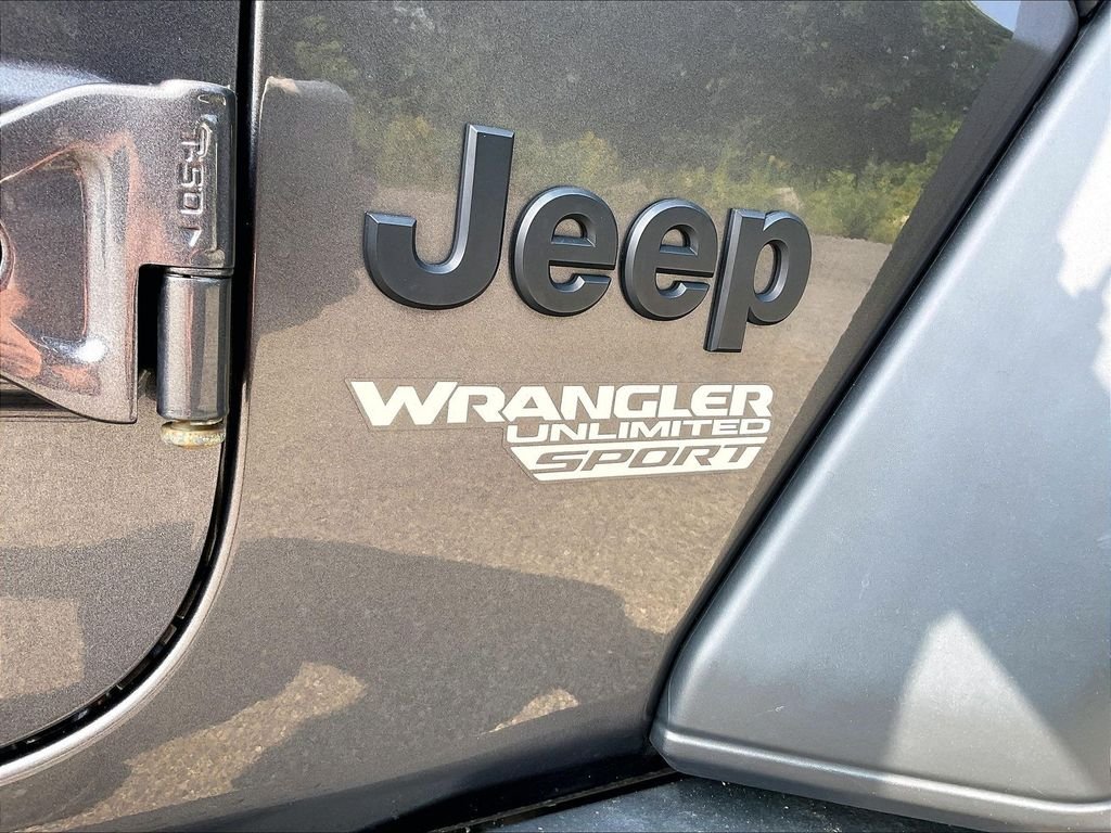 Used 2021 Granite Crystal Metallic Clearcoat Jeep Unlimited Sport S image 25