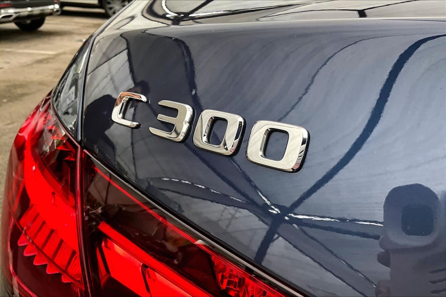 Used 2025 Twilight Blue Metallic Mercedes-Benz C 300 image 31