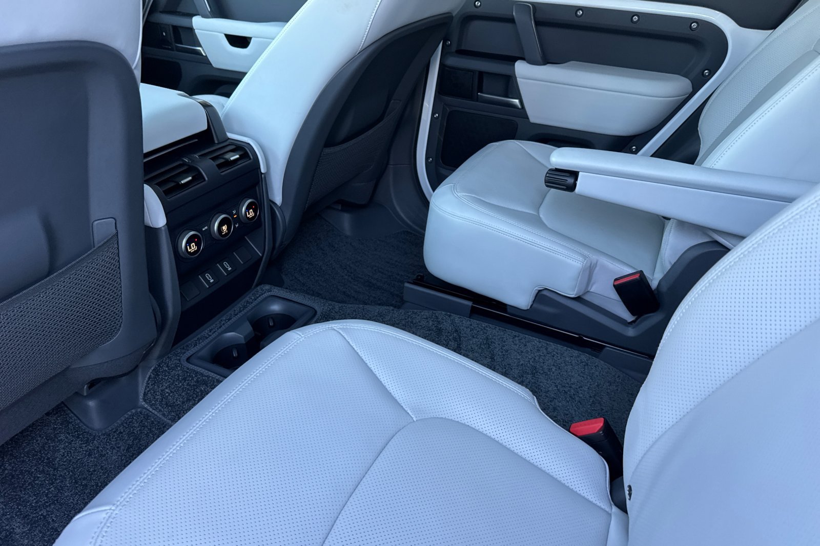 Certified Used 2026 White Land Rover S image 12