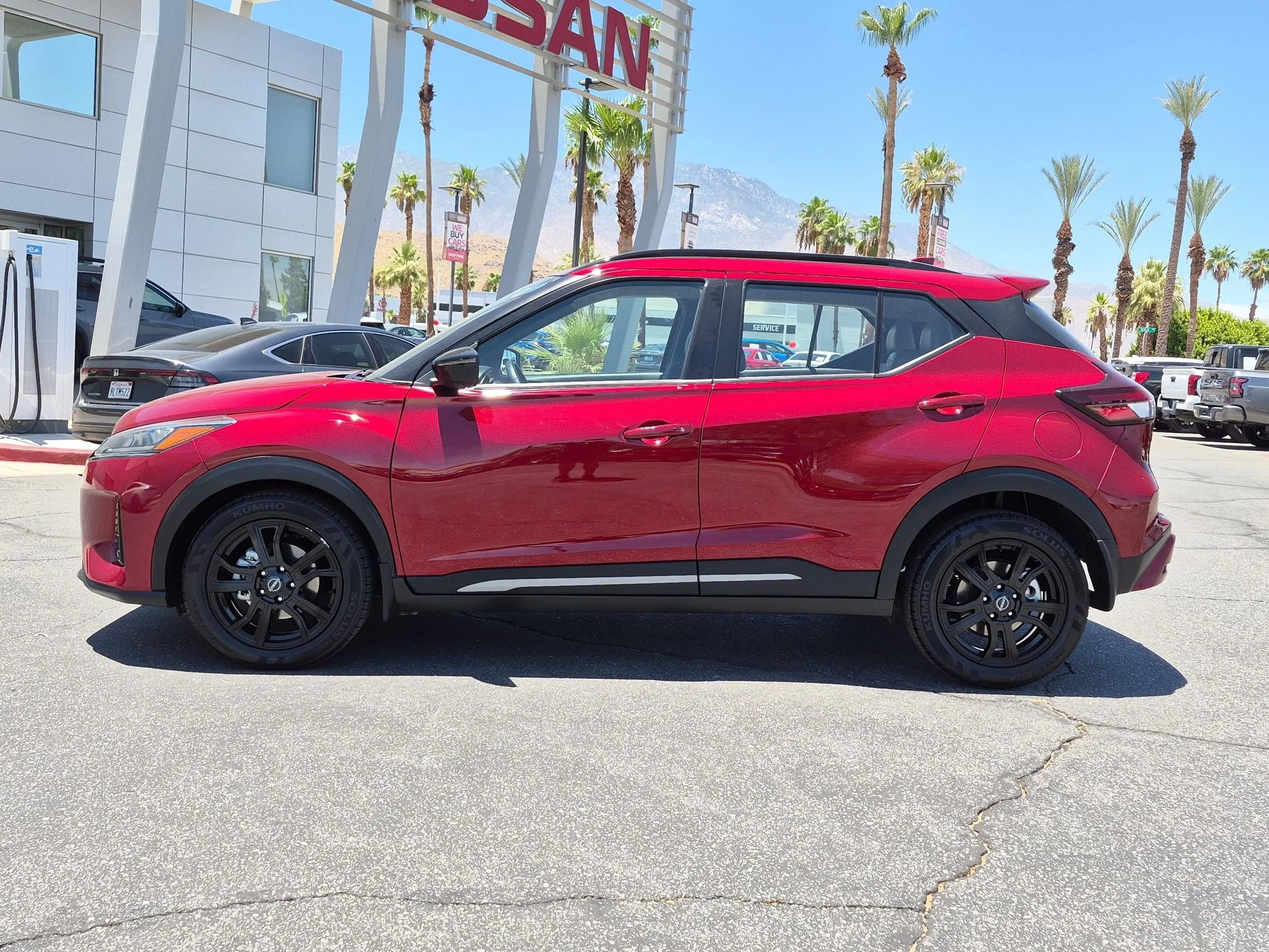 Used 2024 Scarlet Ember Tintcoat Nissan SR image 3