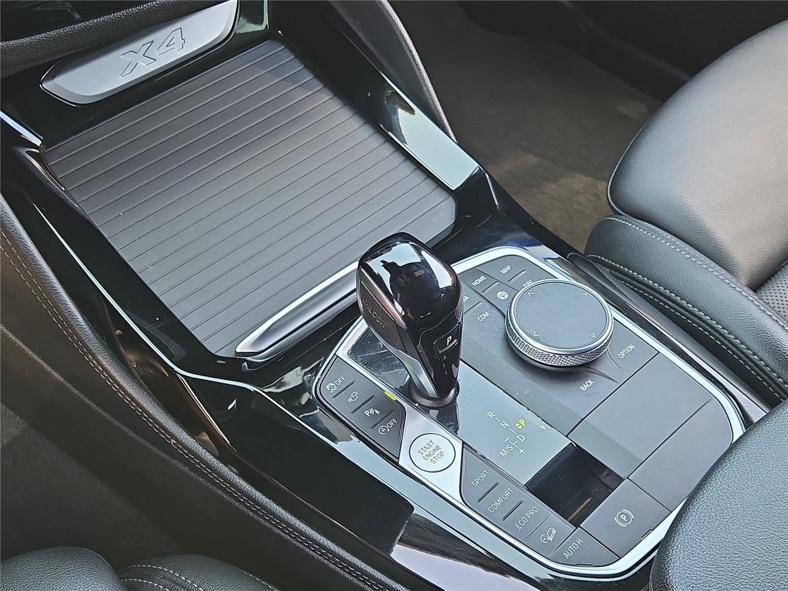 2022 BMW X4 30i - Photo 30