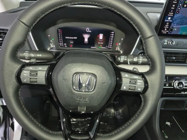 New 2026 Platinum White Pearl Honda RTL image 15