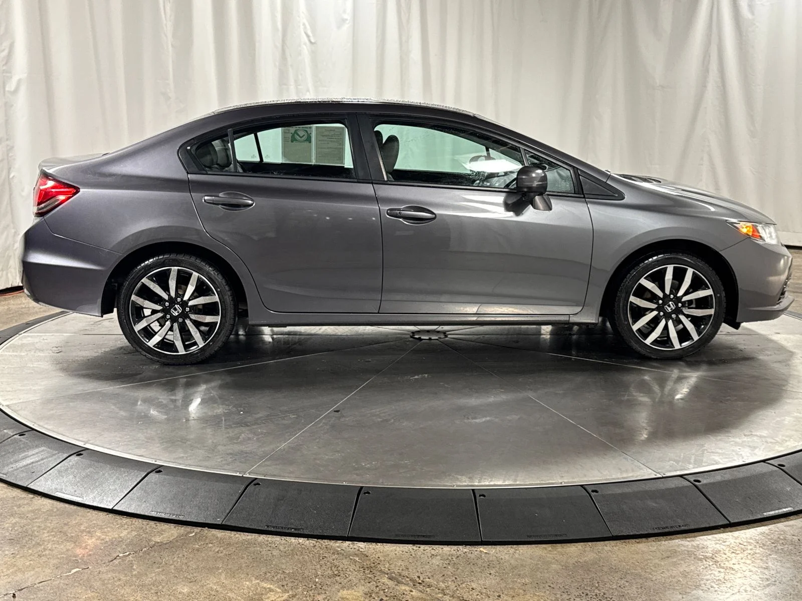 Used 2015 Modern Steel Metallic Honda EX-L image 9