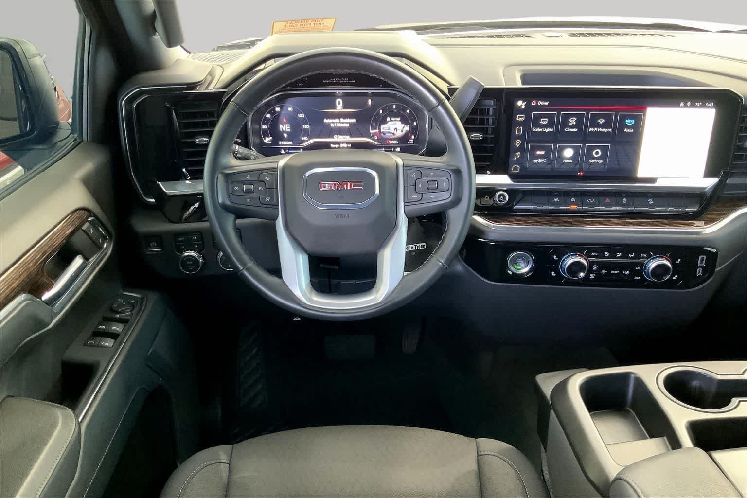 Used 2024 Onyx Black GMC Elevation image 6