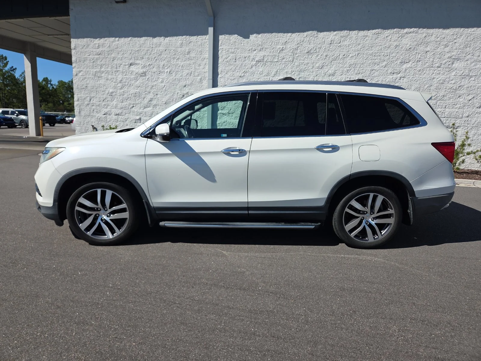 Used 2017 Honda Pilot Elite with VIN 5FNYF6H06HB086825 for sale in Myrtle Beach, SC