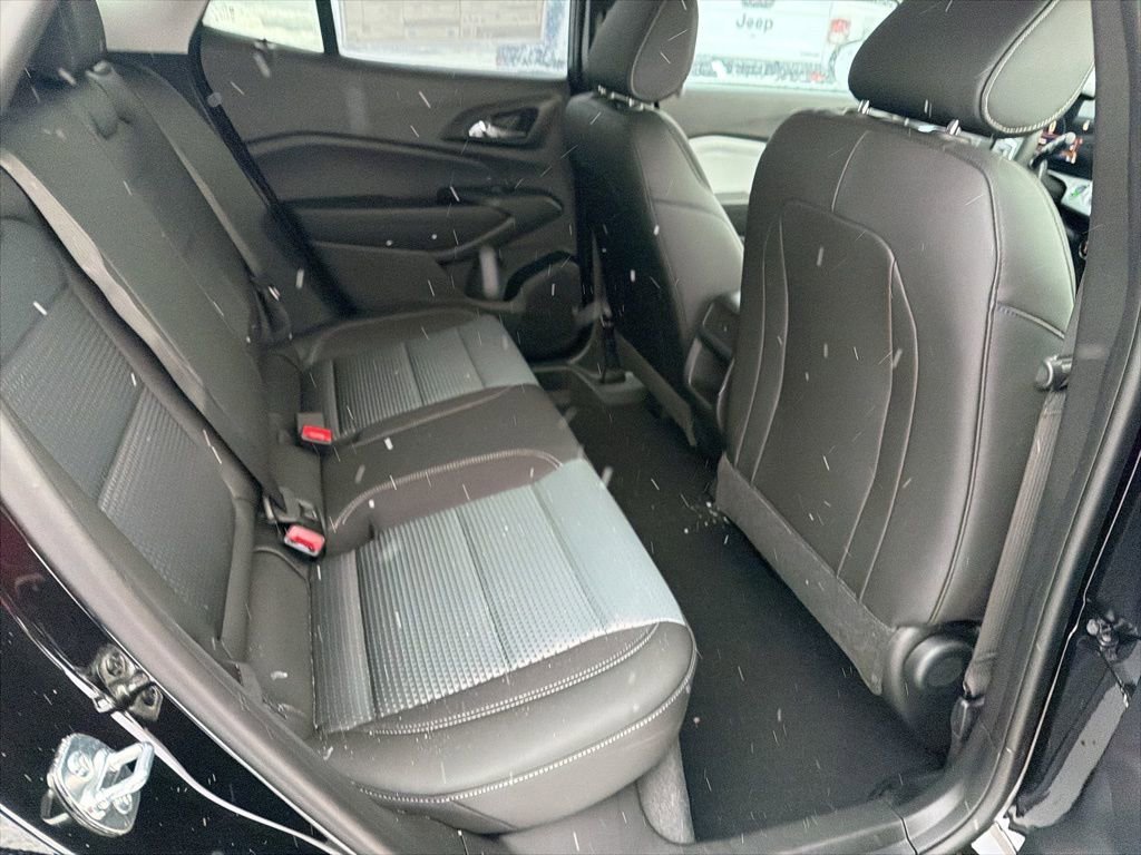 New 2026 Mosaic Black Metallic Chevrolet LT image 24