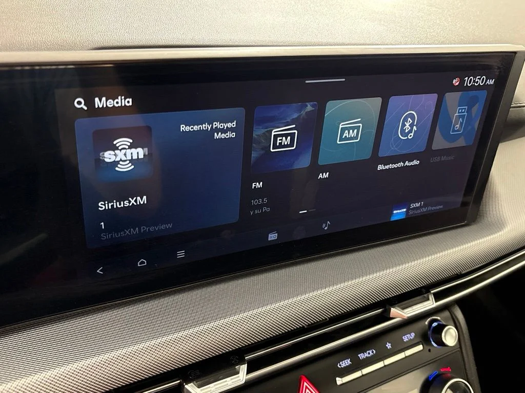Used 2025 Gray Hyundai SEL image 28