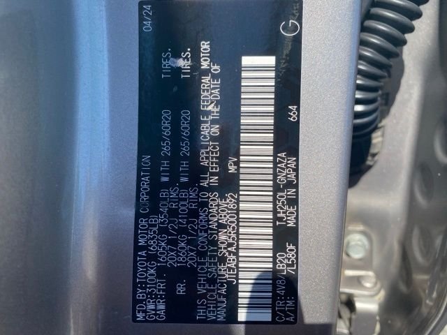 Used 2024  Toyota Base image 25