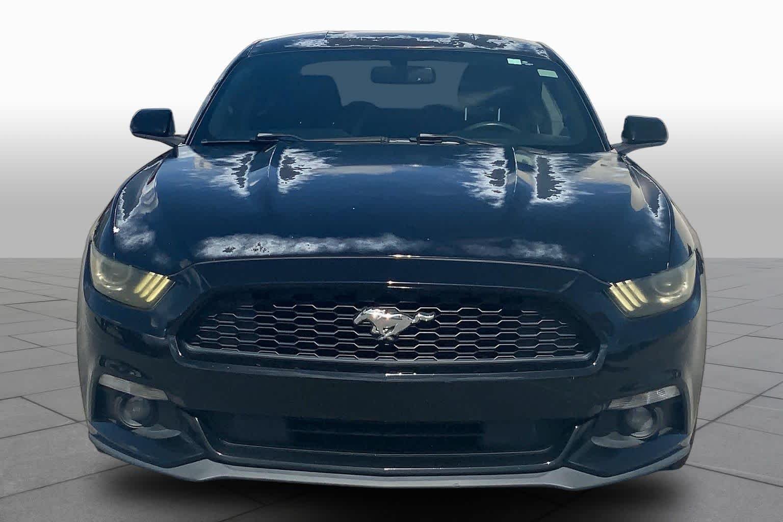 Used 2015 Black Ford V6 image 4