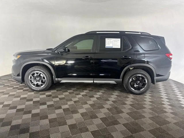 Used 2025 Black Honda TrailSport image 9