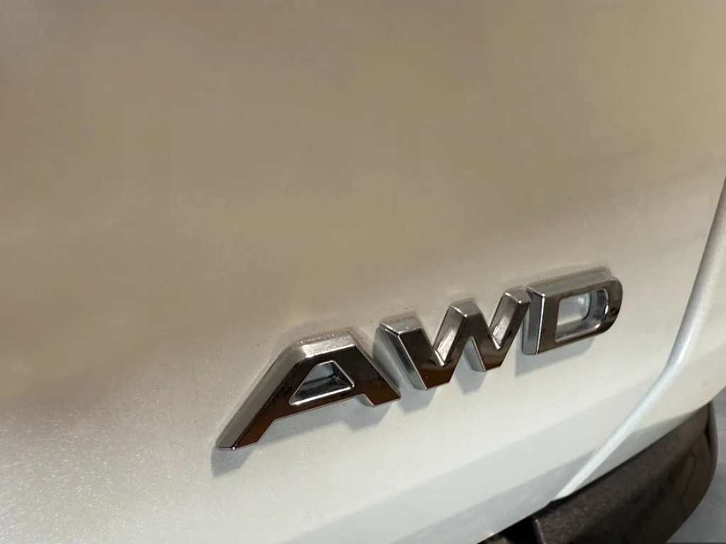 New 2026 Platinum White Pearl Acura Base image 6