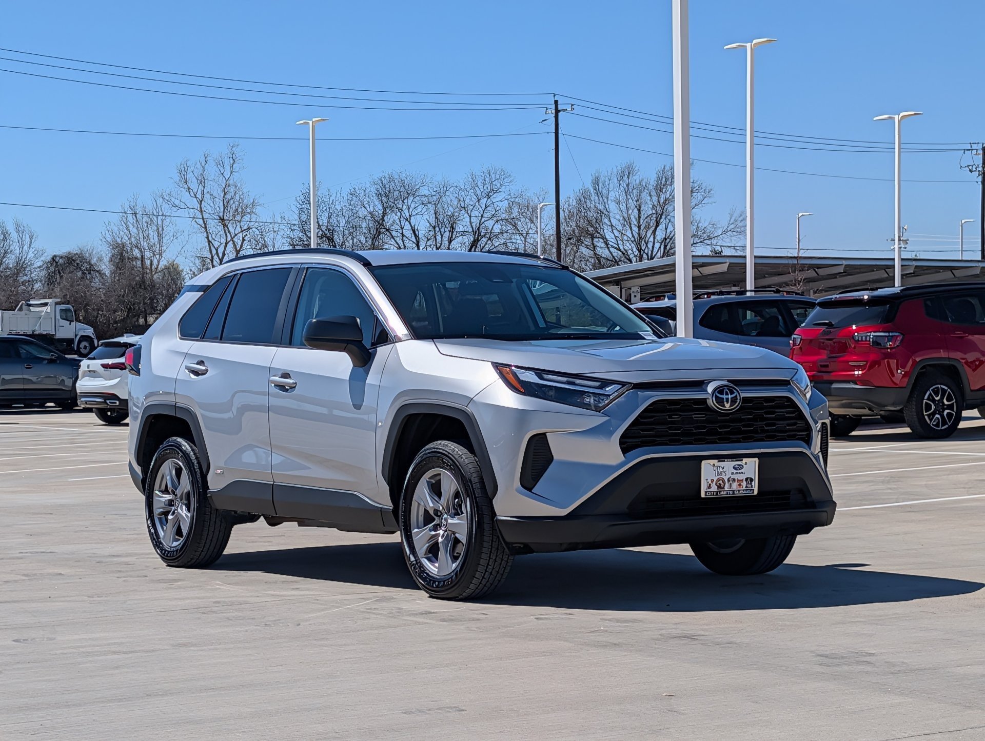 2025 Toyota RAV4 LE - Photo 7