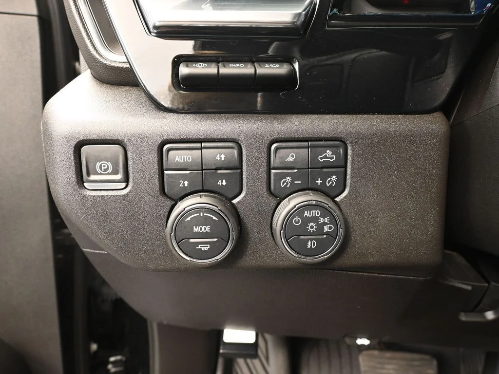2024 Chevrolet Silverado 3500HD High Country - Photo 39