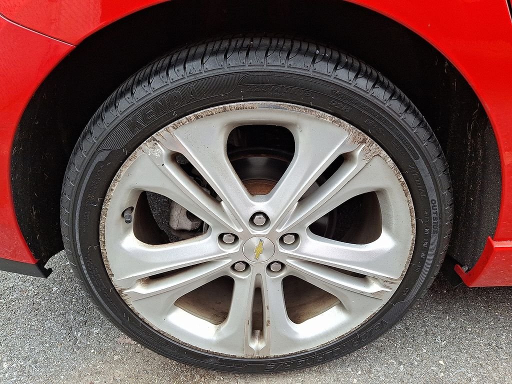 Used 2017 Red Chevrolet Premier image 6