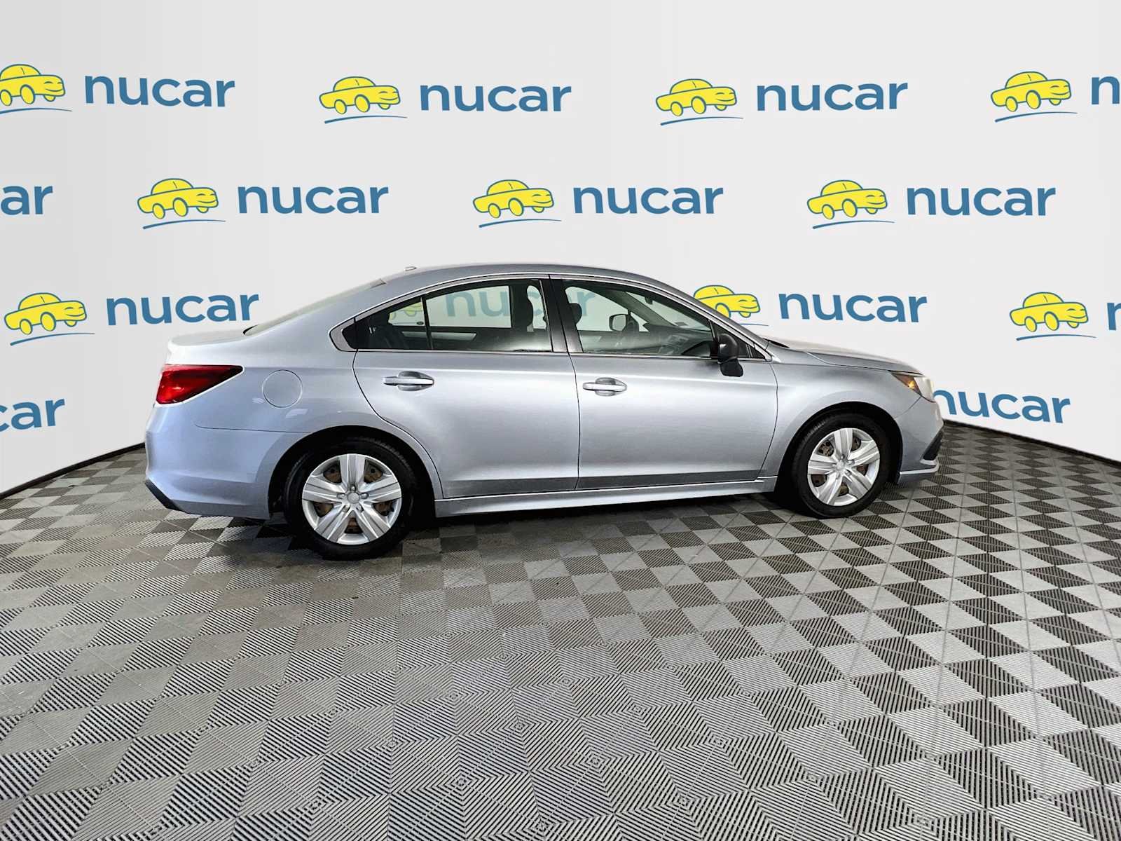 Used 2019 Ice Silver Metallic Subaru  image 8