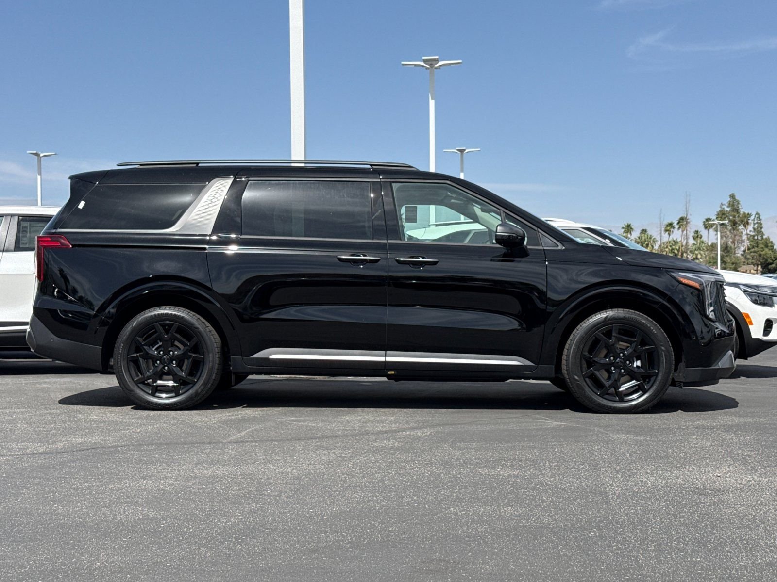 New 2026 Aurora Black Pearl Kia SX Prestige image 2