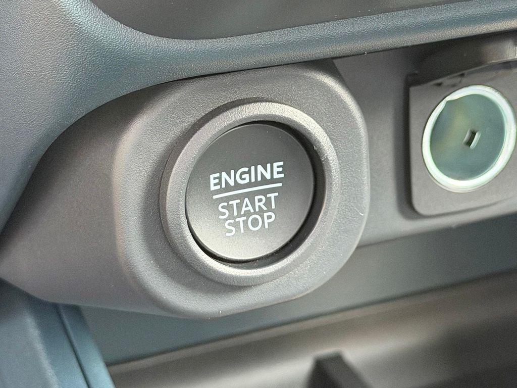 New 2026 Shadow Black Ford XLT image 13
