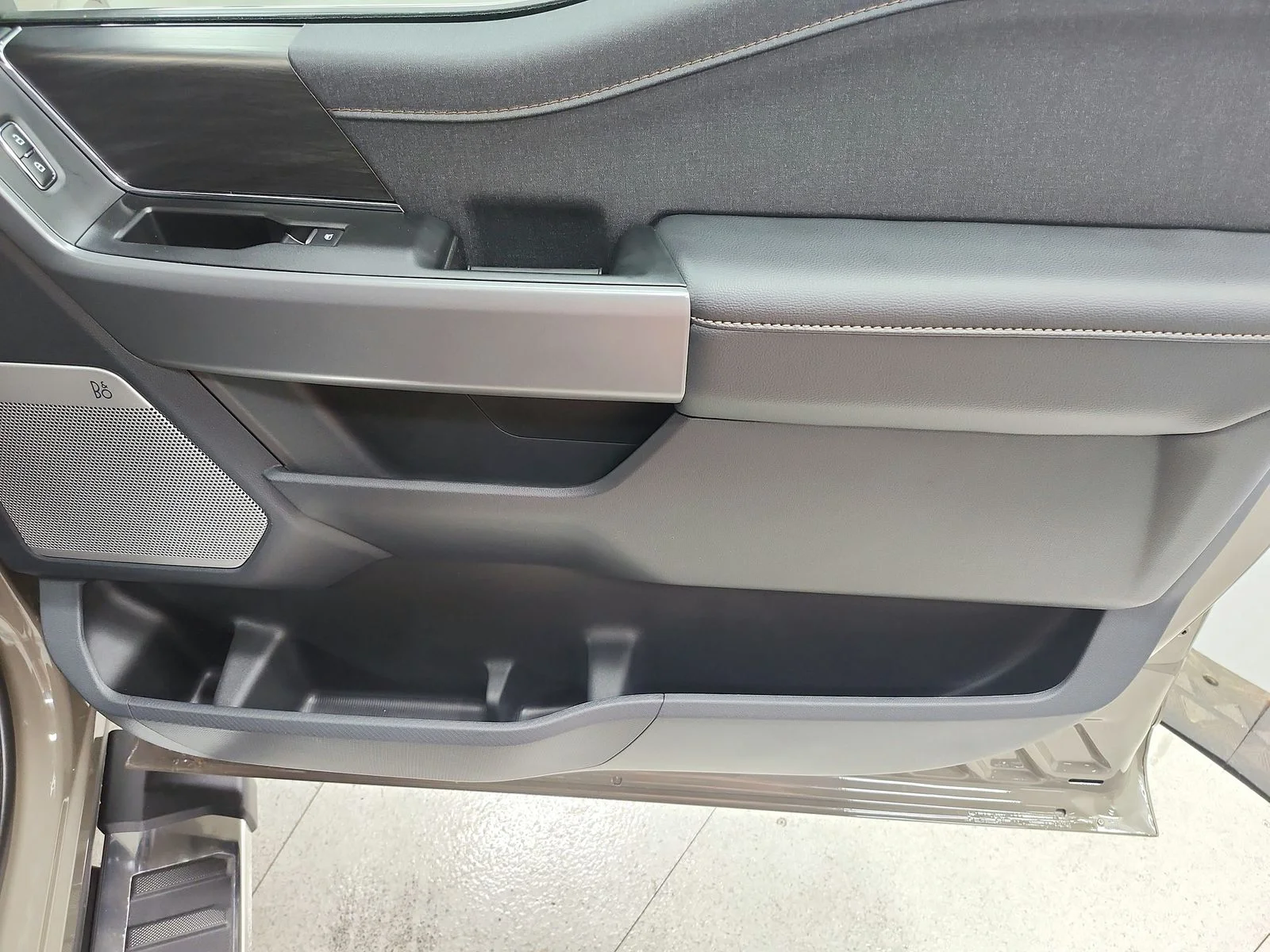 New 2026 Gray Ford Lariat image 46