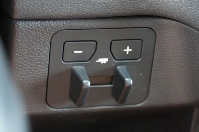 Certified Used 2024  Toyota Limited image 30