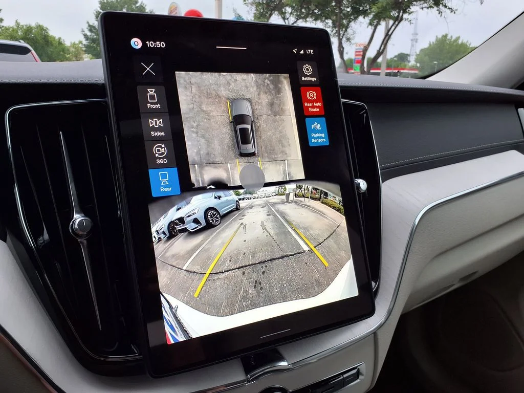 New 2026 Crystal White Volvo Ultra image 28