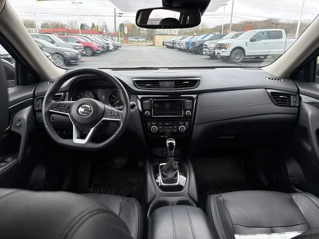 Used 2020 Black Nissan SL Intelligent AWD image 15