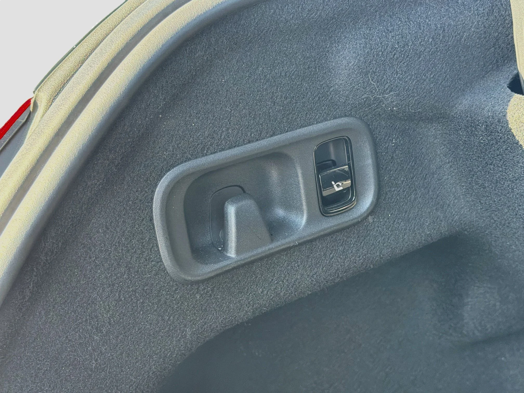 Used 2025 Black Mercedes-Benz C 300 image 13