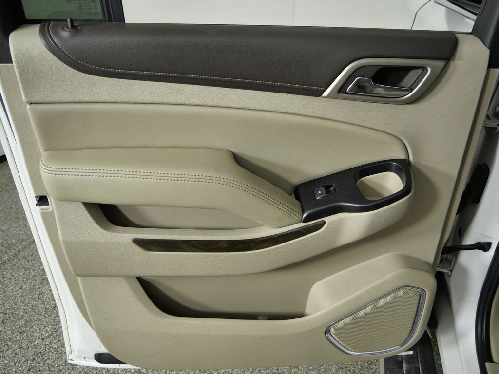 Used 2018 White GMC Denali image 31