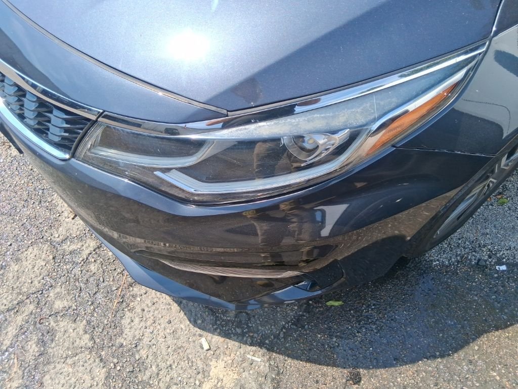 Used 2019 Gray Kia LX image 9