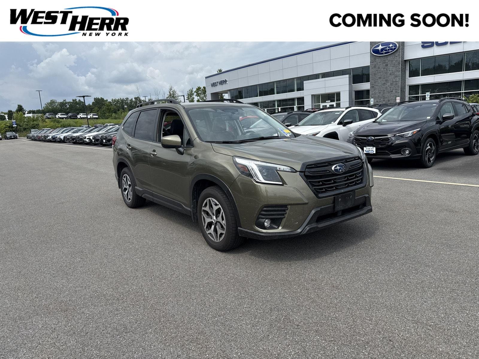 Used 2024 Autumn Green Metallic Subaru Premium image 1