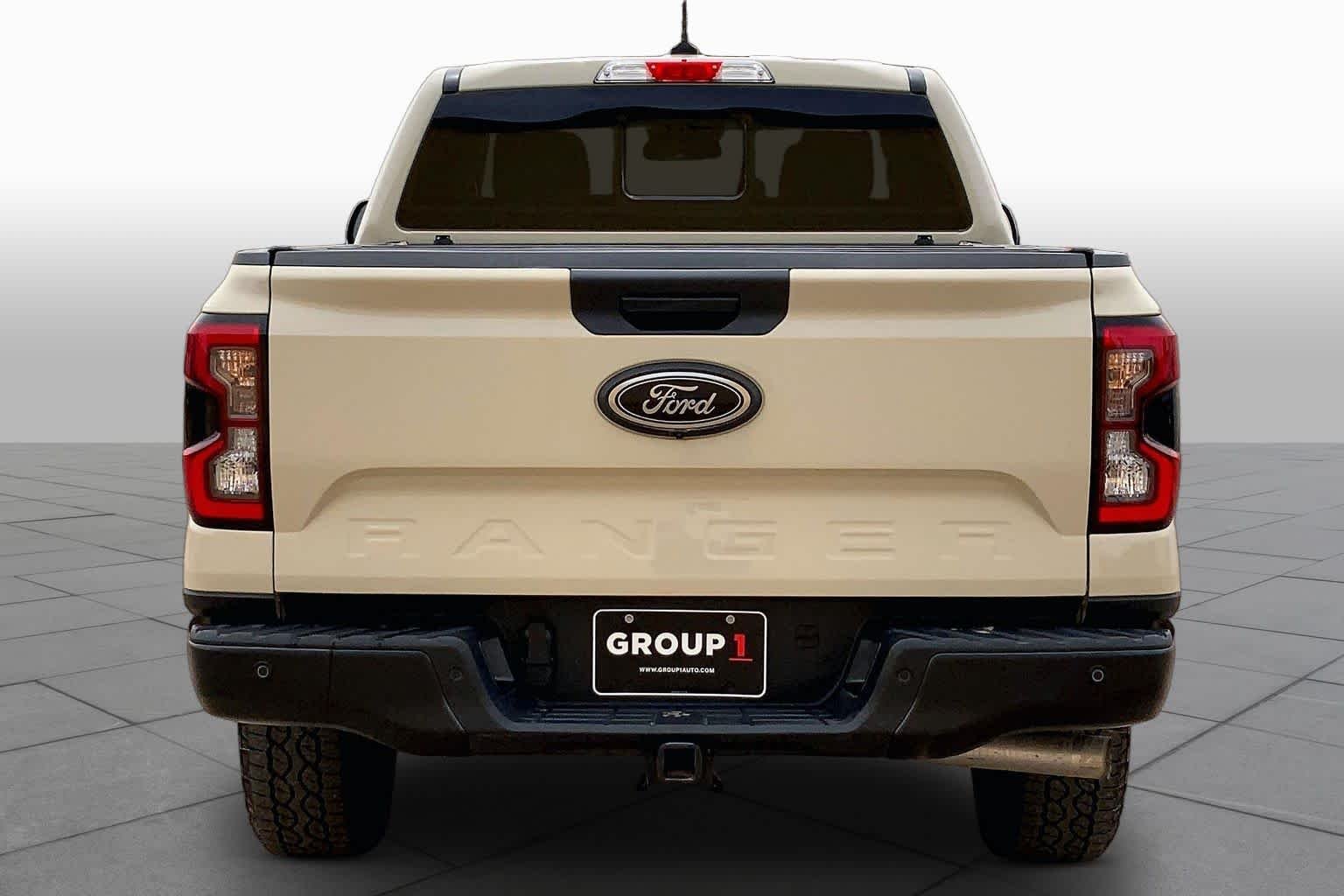 Used 2025 Desert Sand Ford XLT image 5