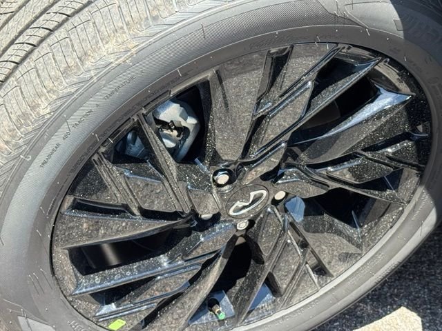 New 2027 Green INFINITI SPORT image 9