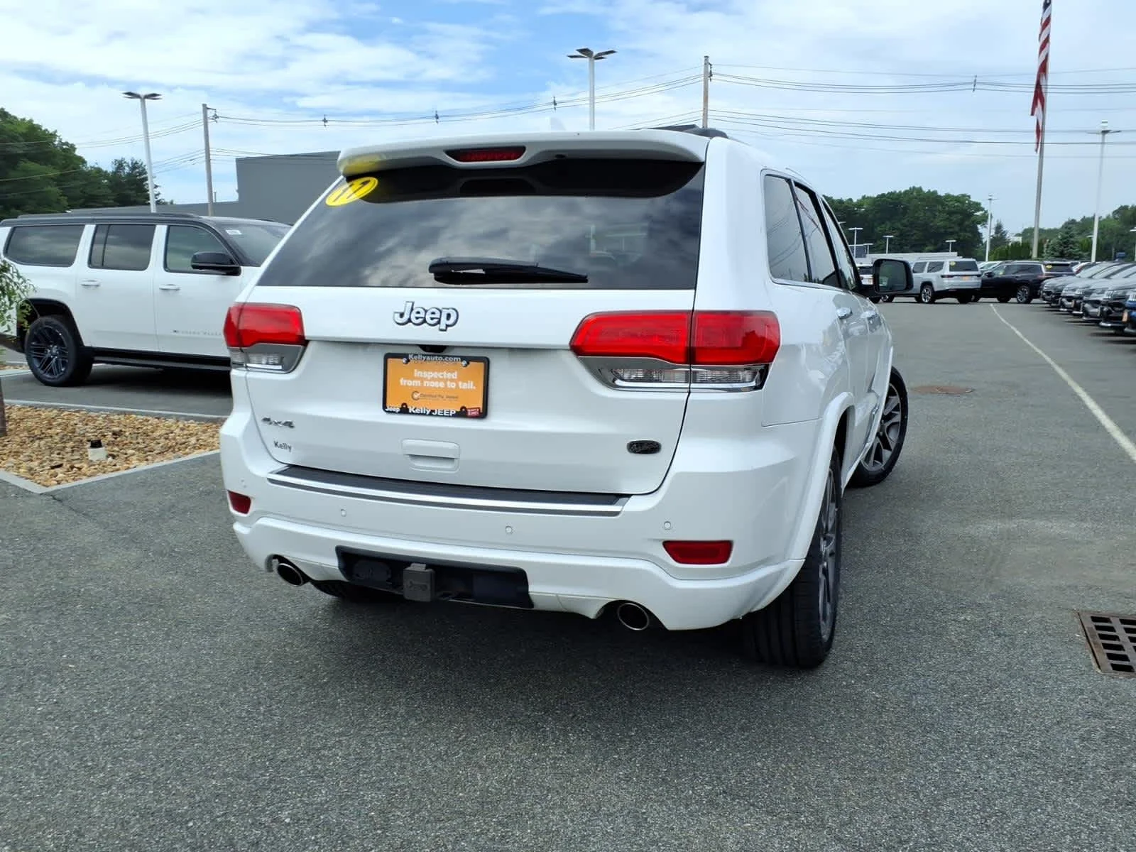 Certified Used 2017 Bright White Clearcoat Jeep Overland image 8