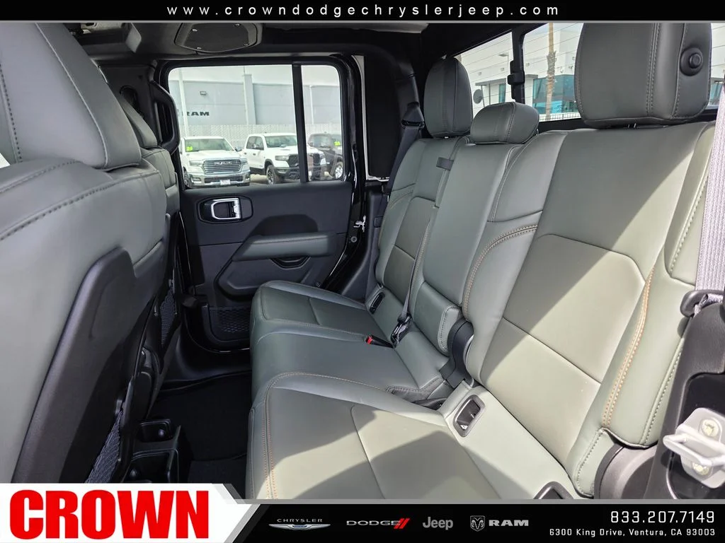 New 2026 Black Clear-Coat Exterior Paint Jeep Mojave X image 12