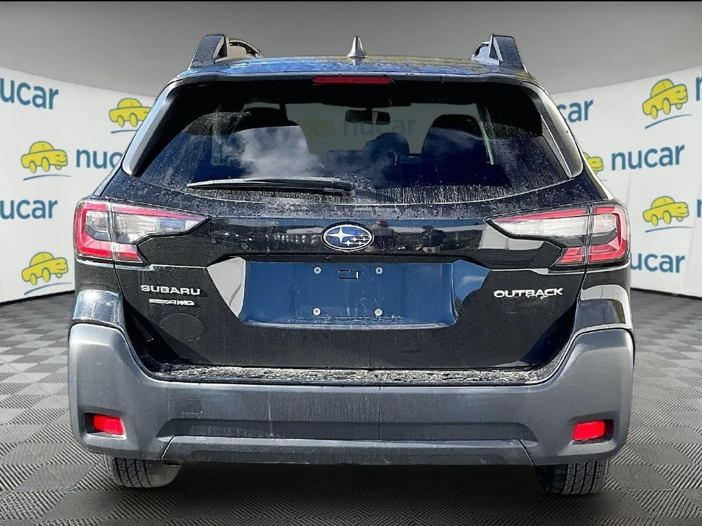 Used 2023 Crystal Black Silica Subaru Premium image 5