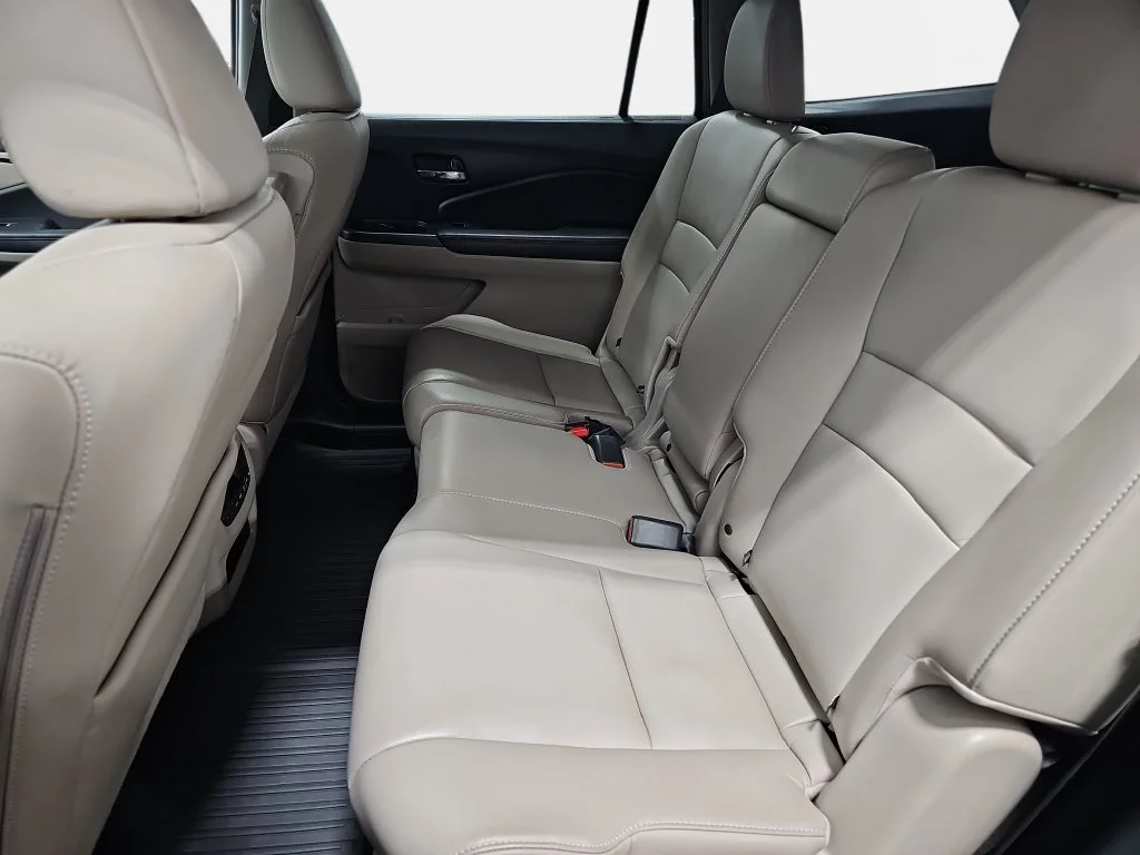 Used 2016  Honda EX-L image 12