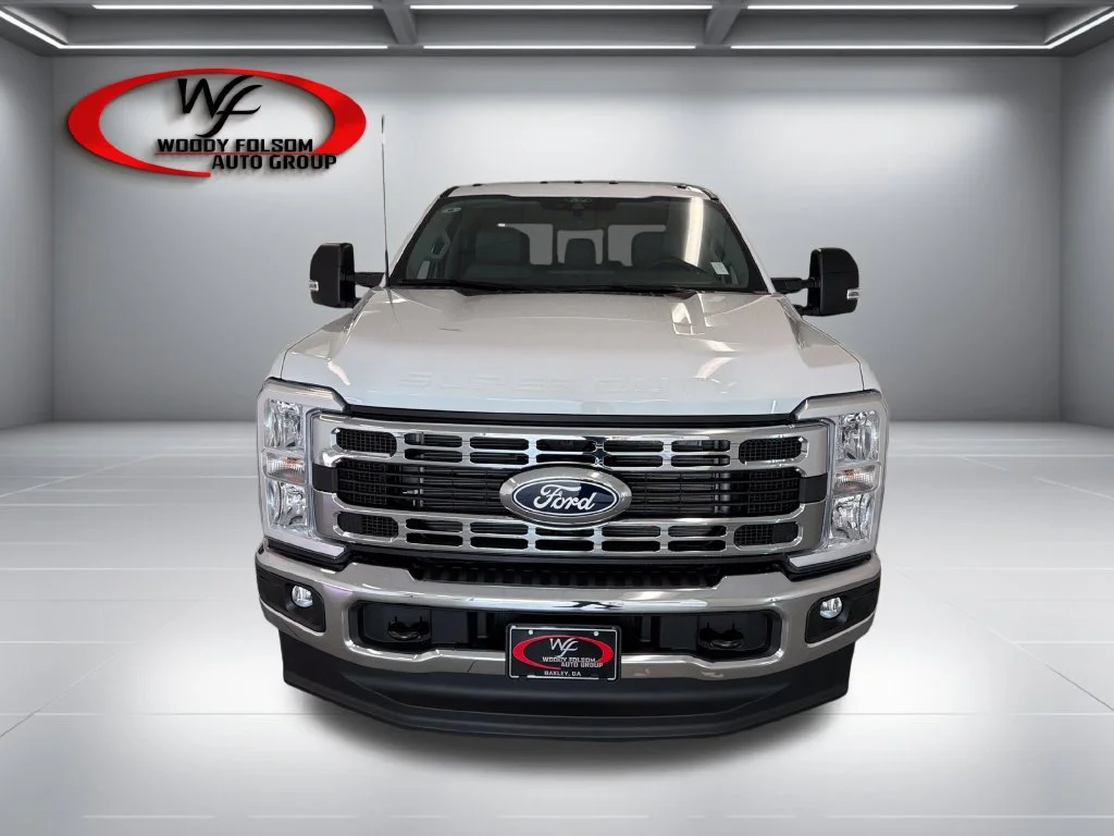 New 2027 White Ford XL image 2