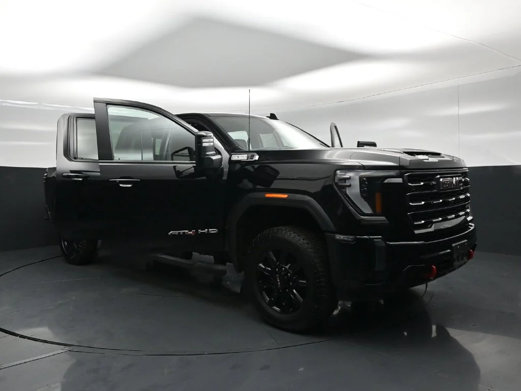 Used 2024 Black GMC AT4 image 26