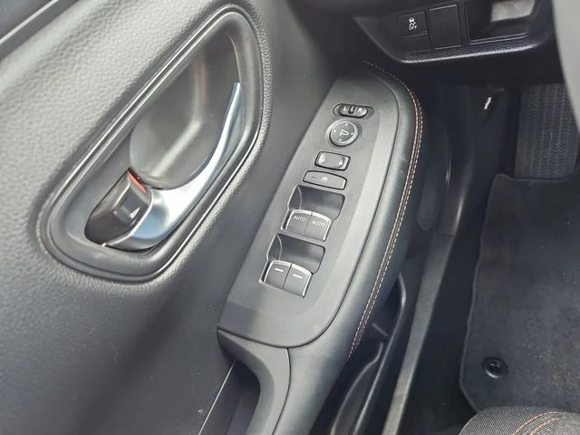 2025 Honda HR-V Sport - Photo 23