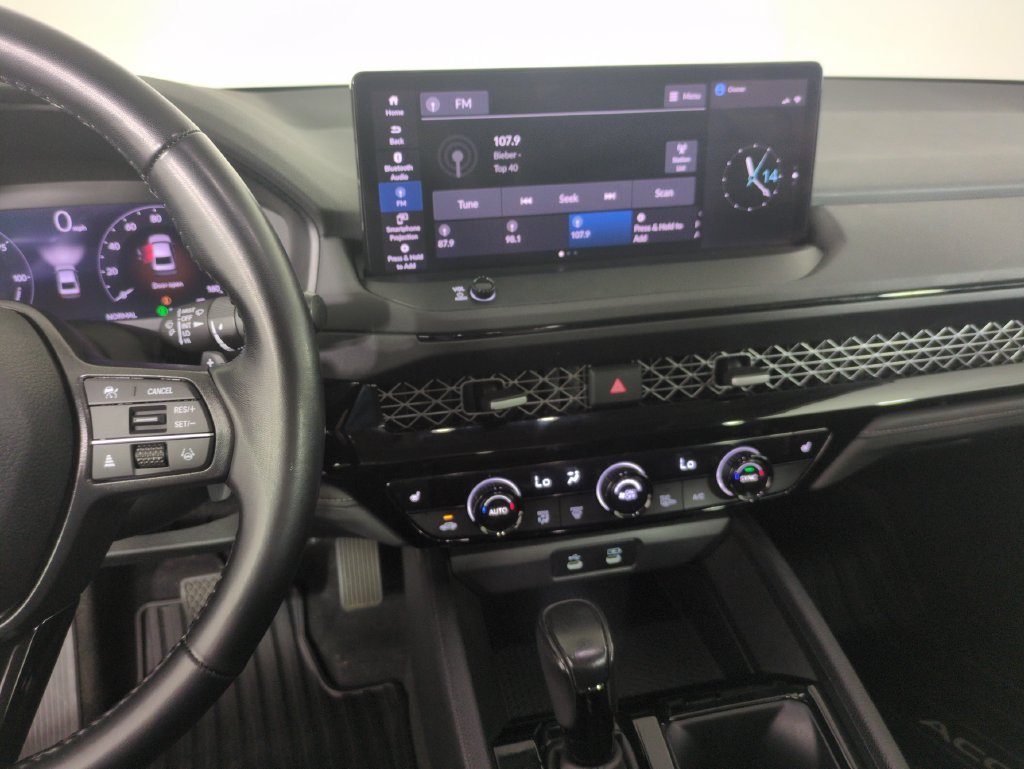 2024 Honda Accord Hybrid EX-L - Photo 24