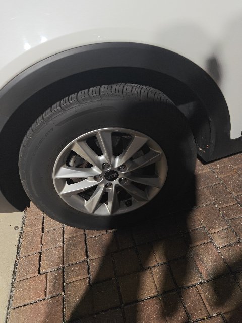 Used 2019 White Kia LX image 16