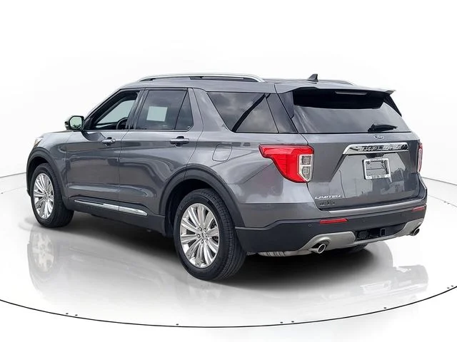 Used 2024 Gray Ford Limited image 7