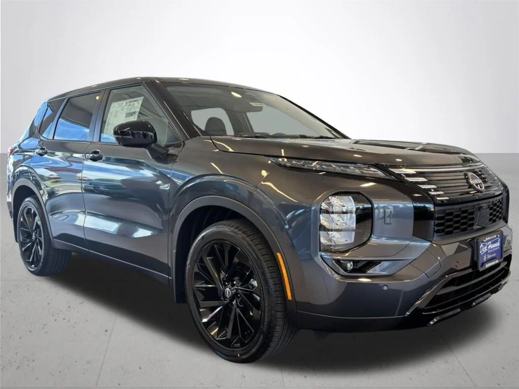 New 2026 Gray Nissan SL image 5