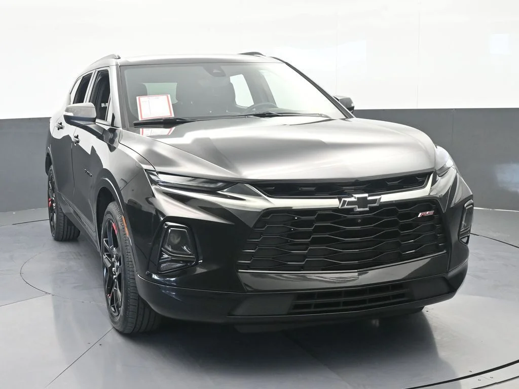 Used 2020 Black Chevrolet RS image 9