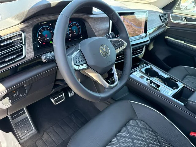 New 2026 Deep Black Pearl Volkswagen 2.0T SEL Premium R-Line image 41