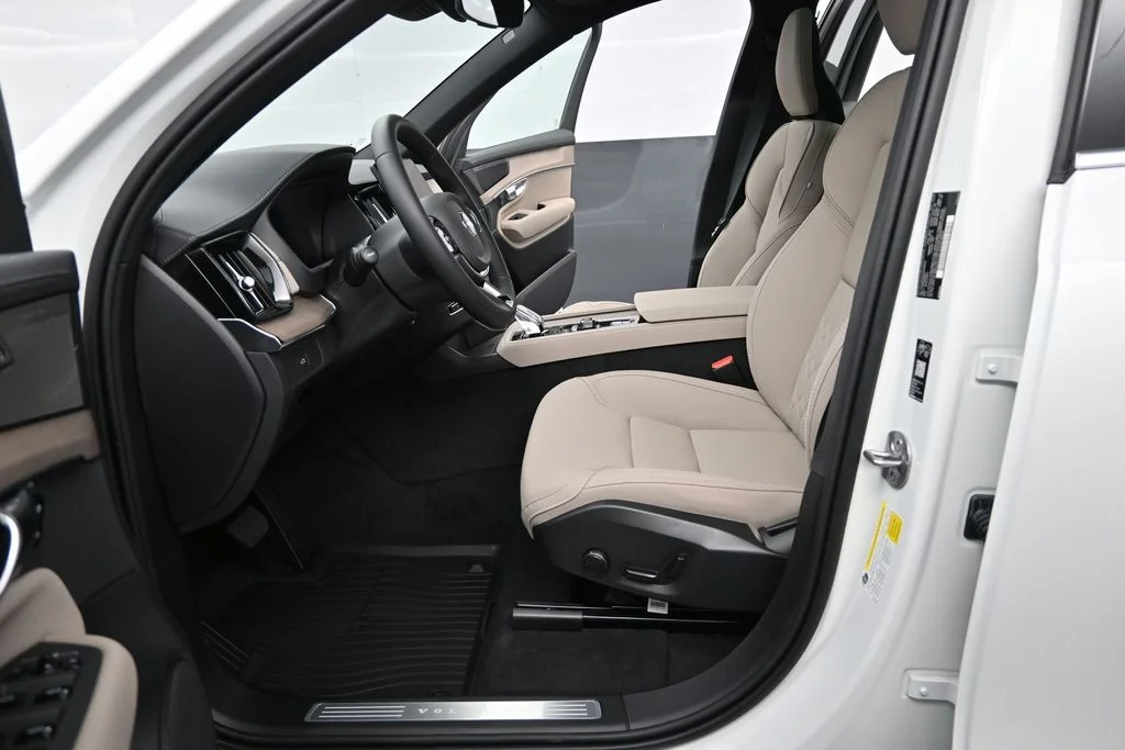 New 2026 Crystal White Volvo Plus image 10