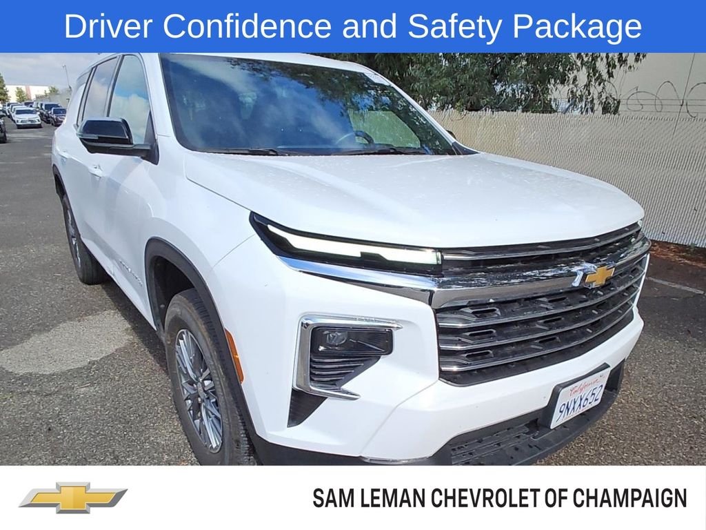 2024 Chevrolet Traverse FWD LT's photo
